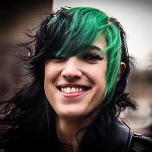 Meet your Posher, Tia